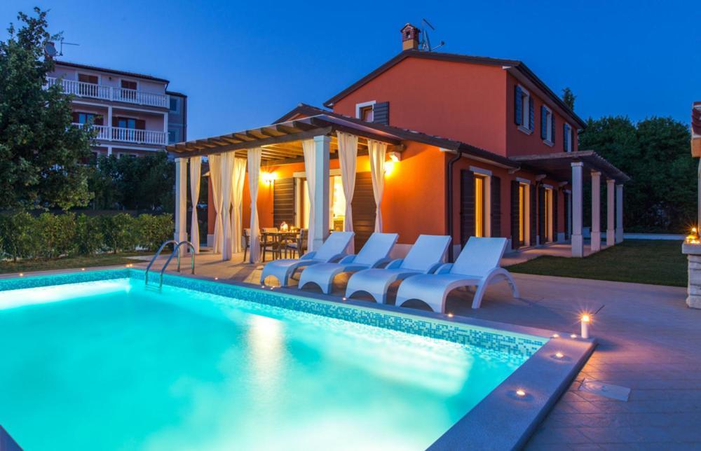 Villas Vilanija Ουμάγκ Εξωτερικό φωτογραφία