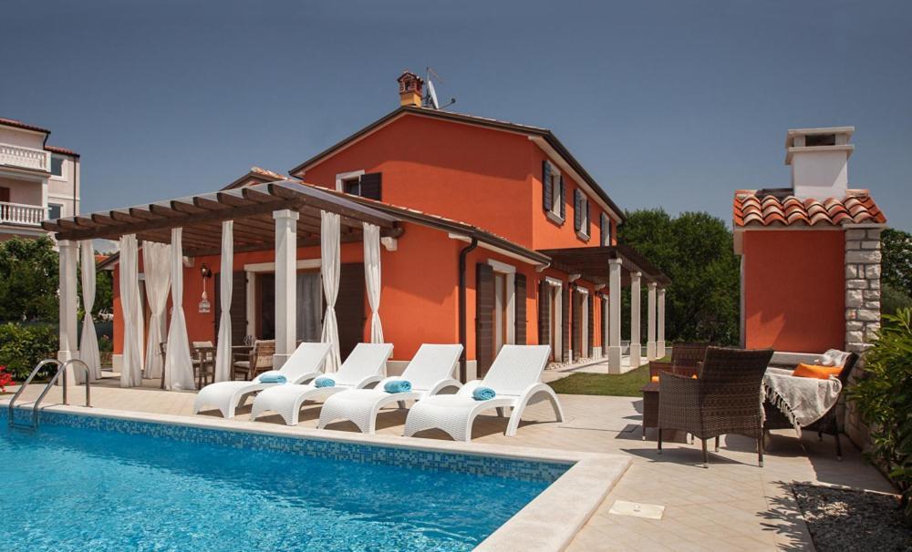 Villas Vilanija Ουμάγκ Εξωτερικό φωτογραφία